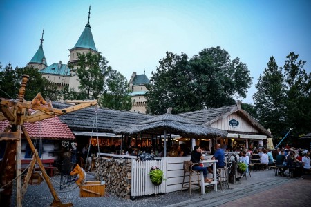 Foto a video: Janek LEDECKÝ - Bojnický dvor 2019 30