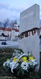 Foto a video: Slávnostné odhalenie pamätníka 30. výročia Novembra 1989 na Námestí Slobody v Prievidzi 12