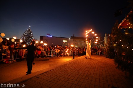 Foto a video: Mikulášsky sprievod anjelov a čertov 2019 - rozsvietenie vianočného stromčeka 40