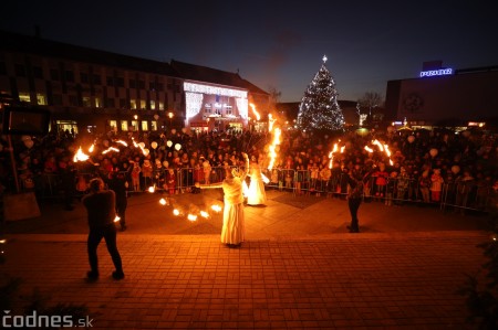 Foto a video: Mikulášsky sprievod anjelov a čertov 2019 - rozsvietenie vianočného stromčeka 42