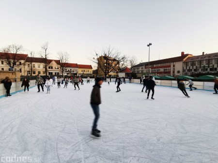 Ľadová plocha na námestí v Prievidzi - prevádzkové hodiny 7