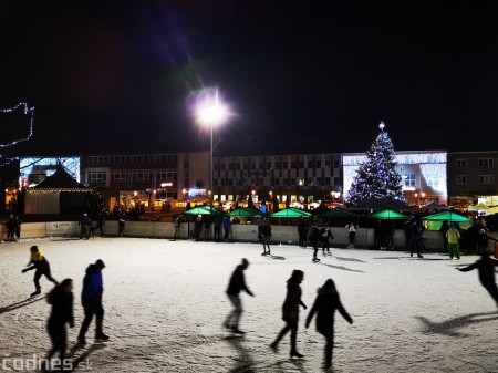 Ľadová plocha na námestí v Prievidzi - prevádzkové hodiny 12