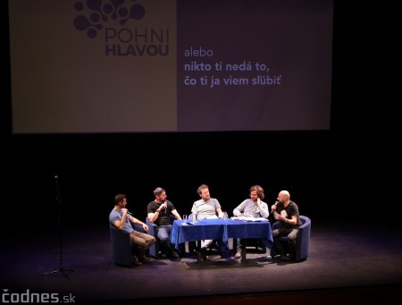 Foto: Stand-up diskusia Pohni hlavou - Prievidza 11