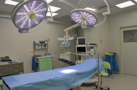 Foto a video : Prvá operácia na Valentína v nových sálach v bojnickej nemocnici 7