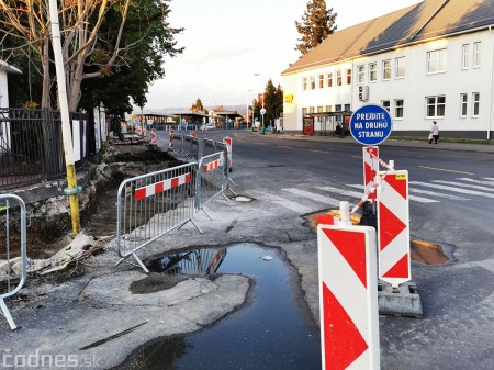 Foto a video: Začala sa rekonštrukcia a revitálizácia prednej časti autobusovej stanice v Prievidzi. Čakajú nás výrazné dopravné obmedzenia 5