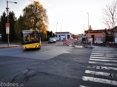 Foto a video: Začala sa rekonštrukcia a revitálizácia prednej časti autobusovej stanice v Prievidzi. Čakajú nás výrazné dopravné obmedzenia 14