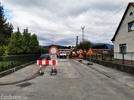 Foto a video: Začala sa rekonštrukcia a revitálizácia prednej časti autobusovej stanice v Prievidzi. Čakajú nás výrazné dopravné obmedzenia 25