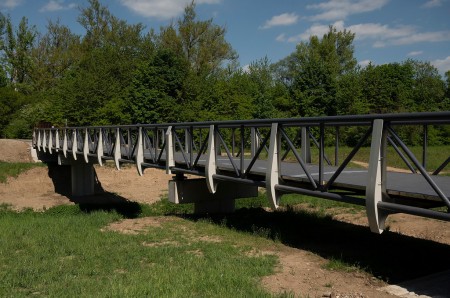 Video: V Trenčianskom kraji otvorili nový 11-kilometrový úsek cyklotrasy medzi mestami Trenčín a Nemšová, v rámci cezhraničného projektu Na bicykli po stopách histórie. 16