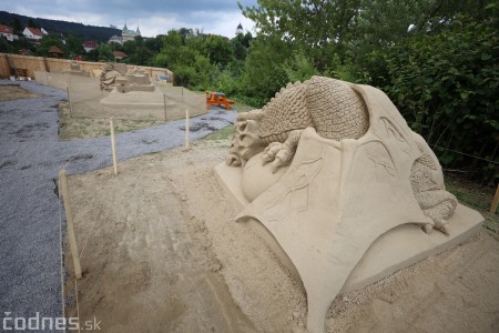 Ihrisko pod farou Bojnice - Gumy land, pieskové sochy, reštaurácia 11