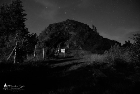 Foto: Hrad Sivý kameň Podhradie - západ slnka a nočná obloha 5