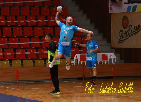 Foto: Bombastický návrat hádzanárov Bojníc do 1.ligy! HK Kúpele Bojnice - TJ Sokol Cífer 33:23 43