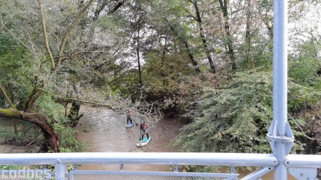 Foto a video: Splavovanie rieky Nitry po záplavách na paddleboarde 6