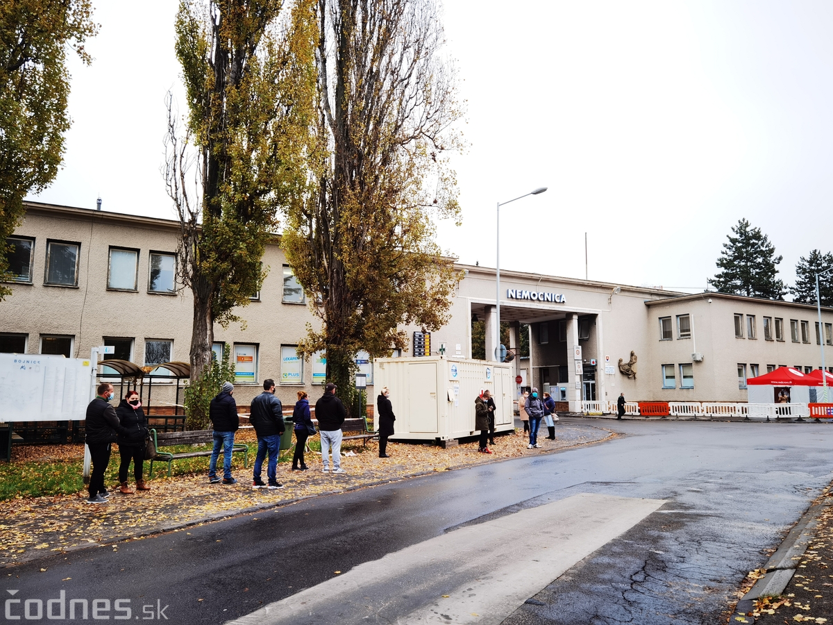 Odberné miesto na bezplatné testovanie antigénovými testami pred bojnickou nemocnicou funguje len dočasne