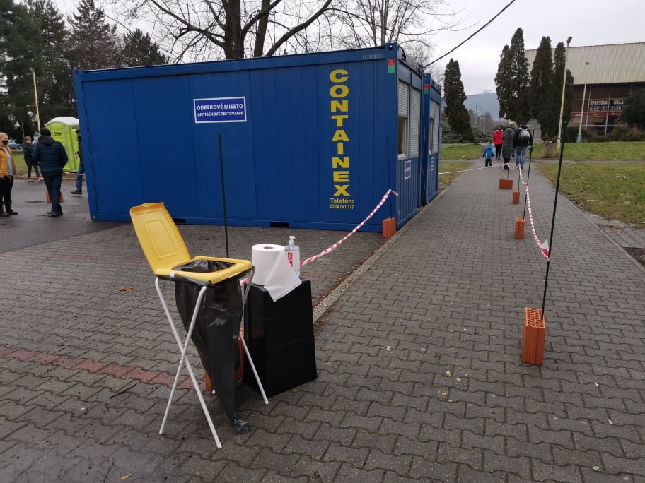 V meste Prievidza pri Zimnom štadióne pribudlo druhe odberné miesto (MOM) na antigénové testovanie