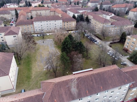 Foto: Revitalizácia vnútrobloku na Baníckej ulici na Starom sídlisku v Prievidzi má byť podľa vízie mladých architektov 24