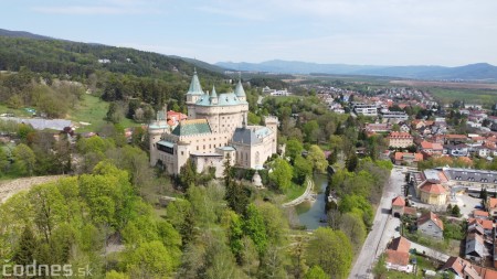 Foto: Rozkvitnuté Bojnice a okolie Bojnického zámku 21