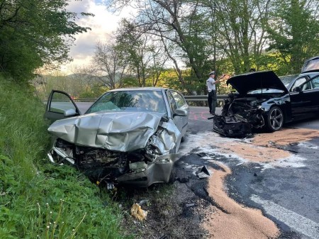 Foto: Dnes sa v Nitrianskom Pravne časť Vyšehradné stala tragická dopravná nehoda 4