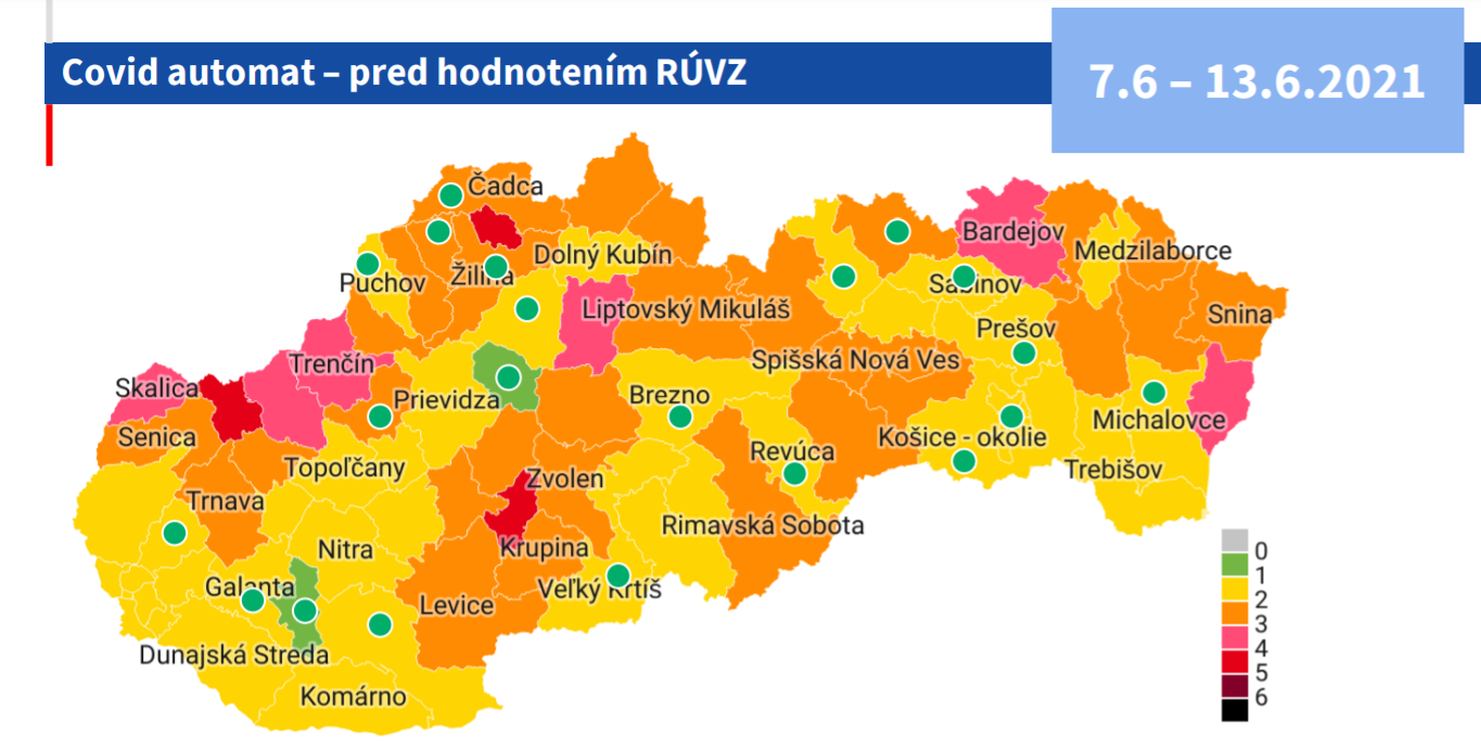Covid automat: Okres Prievidza ostáva žltý. Slovensko už má dva zelene okresy