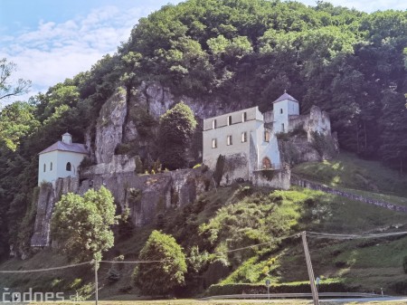 Foto: Cyklotrasa Trenčín - Nemšová. Pekná a ideálna cyklotrasa pre rodiny s deťmi. 16