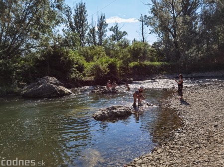 Foto: Cyklotrasa Trenčín - Nemšová. Pekná a ideálna cyklotrasa pre rodiny s deťmi. 29