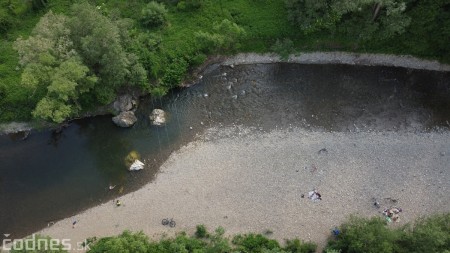 Foto: Cyklotrasa Trenčín - Nemšová. Pekná a ideálna cyklotrasa pre rodiny s deťmi. 48