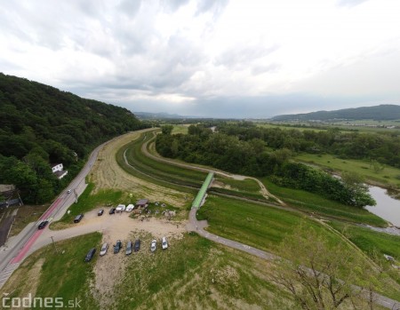 Foto: Cyklotrasa Trenčín - Nemšová. Pekná a ideálna cyklotrasa pre rodiny s deťmi. 55