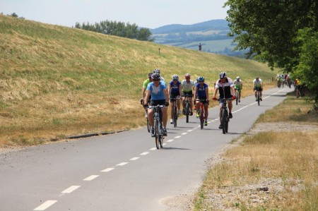 Foto a video:  Nova cyklotrasa za 4,2 mil. eur, ktorá spojila Nové Mesto nad Váhom a Trenčín je otvorená 6