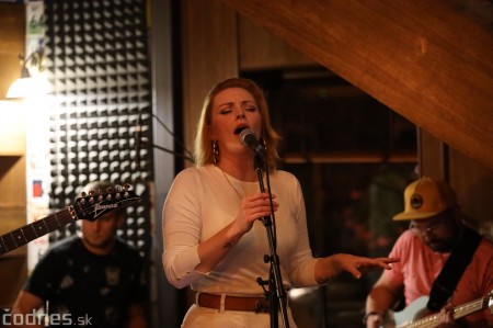 Foto: Barbora Švidraňová & Basie Frank Band 31