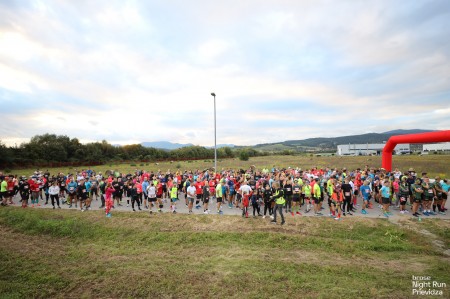 Foto a video: Brose Night Run Prievidza bol opäť vypredaný. Prilákal 691 pretekárov 7
