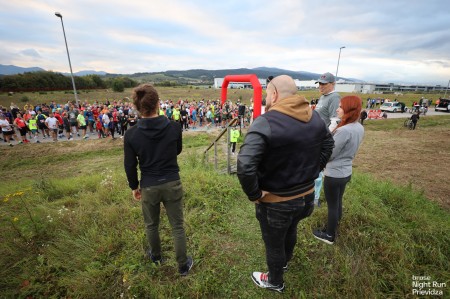 Foto a video: Brose Night Run Prievidza bol opäť vypredaný. Prilákal 691 pretekárov 8