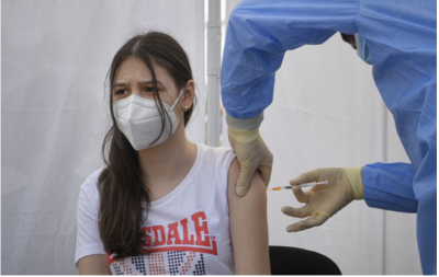 Vakcinačný tím zaočkoval študentov prievidzského gymnázia na ich žiadosť