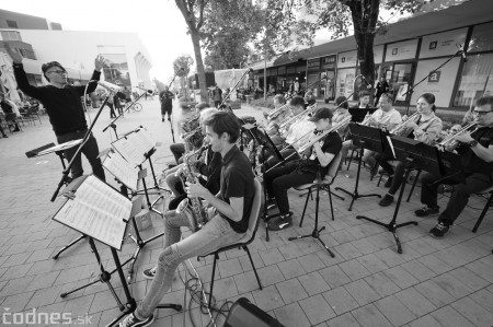 Foto: Koncert súborov ZUŠ L. Stančeka na námestí v Prievidzi 29