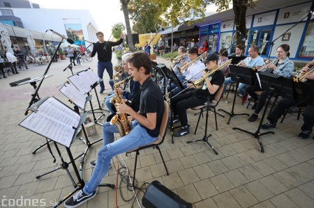 Foto: Koncert súborov ZUŠ L. Stančeka na námestí v Prievidzi 30