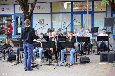 Foto: Koncert súborov ZUŠ L. Stančeka na námestí v Prievidzi 32