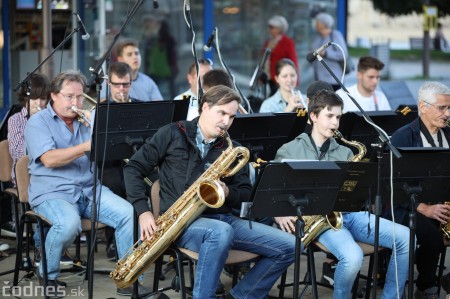 Foto: Koncert súborov ZUŠ L. Stančeka na námestí v Prievidzi 37