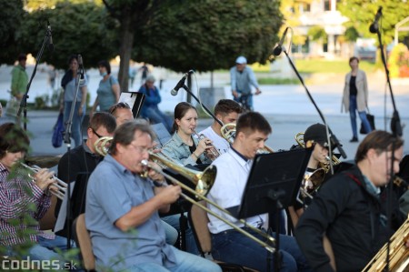 Foto: Koncert súborov ZUŠ L. Stančeka na námestí v Prievidzi 40