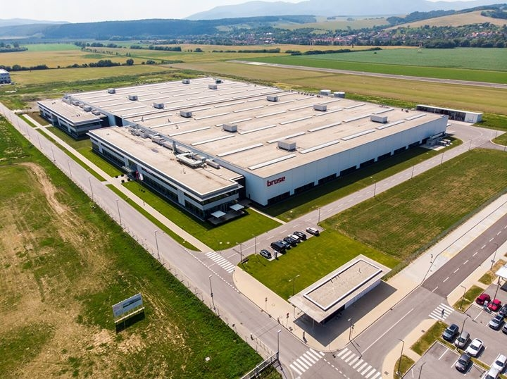 K memorandu o podpore udržateľnosti na Slovensku sa pridalo aj Brose Prievidza
