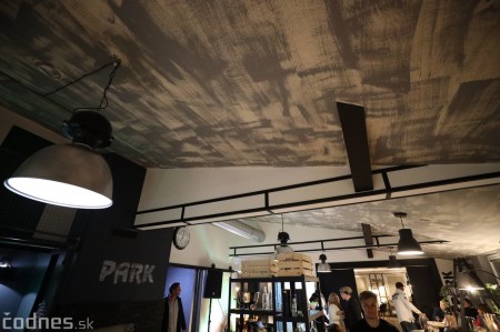 Foto: V Prievidzi otvorili novú reštauráciu Park restaurant 21