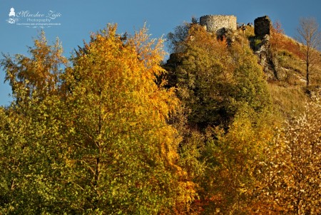Foto: Hrad Sivý kameň a Podhradie v jesenných farbách 4