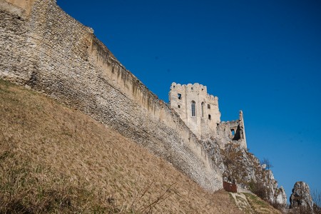 Foto: Unikátne tabule odhaľujú historickú podobu siedmich krajských hradov a zrúcanín 5