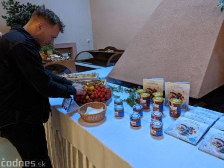 Foto a video: V Handlovej vylovili vyše 700.000 kilogramov sumčeka afrického a od svojho vzniku vyprodukovala 13,6 milióna kilogramov paradajok 31