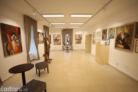 Foto a video: V Prievidzi otvorili v nových priestoroch mestskú galériu Imricha Vysočana 56
