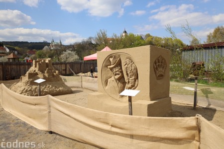 Foto: Nové obrovské pieskové sochy v Bojniciach budete môcť vidieť od 30.4.2022 6