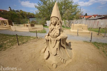 Foto: Nové obrovské pieskové sochy v Bojniciach budete môcť vidieť od 30.4.2022 12