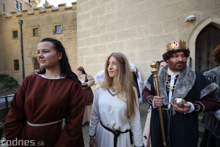 Foto a video: Letnú sezónu hornej Nitry otvoril v Bojniciach sprievod postáv z rozprávok a filmov 18