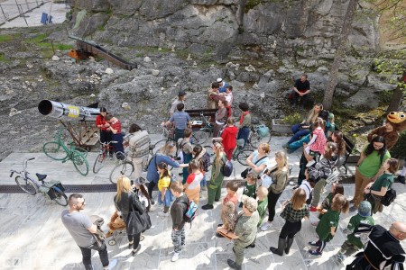 Foto a video: Letnú sezónu hornej Nitry otvoril v Bojniciach sprievod postáv z rozprávok a filmov 50