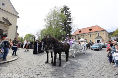 Foto a video: Letnú sezónu hornej Nitry otvoril v Bojniciach sprievod postáv z rozprávok a filmov 79