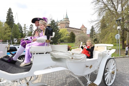 Foto a video: Letnú sezónu hornej Nitry otvoril v Bojniciach sprievod postáv z rozprávok a filmov 95