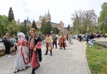 Foto a video: Letnú sezónu hornej Nitry otvoril v Bojniciach sprievod postáv z rozprávok a filmov 96