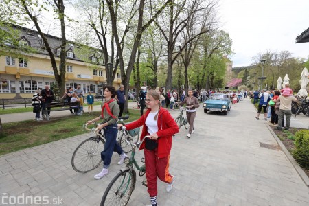Foto a video: Letnú sezónu hornej Nitry otvoril v Bojniciach sprievod postáv z rozprávok a filmov 102